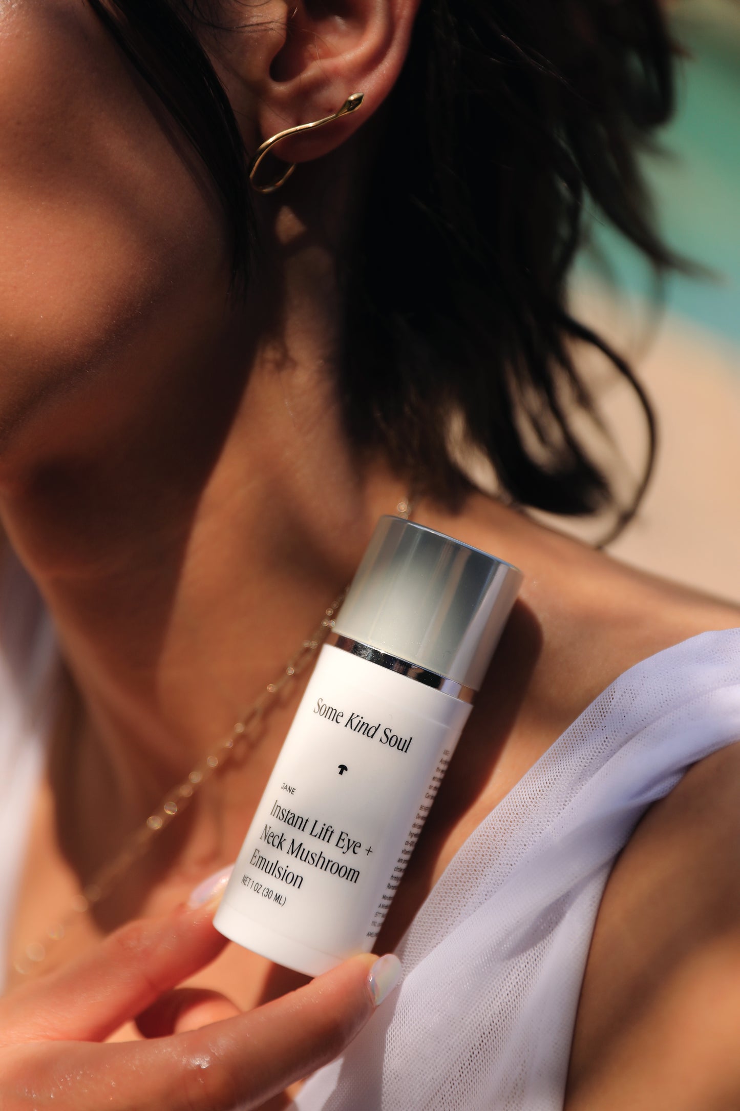 Instant Lift Eye + Neck Mushroom Emulsion